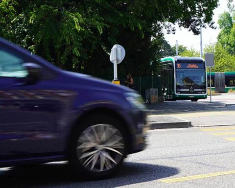 Ob Tram, Bus oder Auto: Jedes Verkehrsmittel bringt Kosten für die Allgemeinheit mit sich (Bild: Universität Basel, Catherine Weyer).