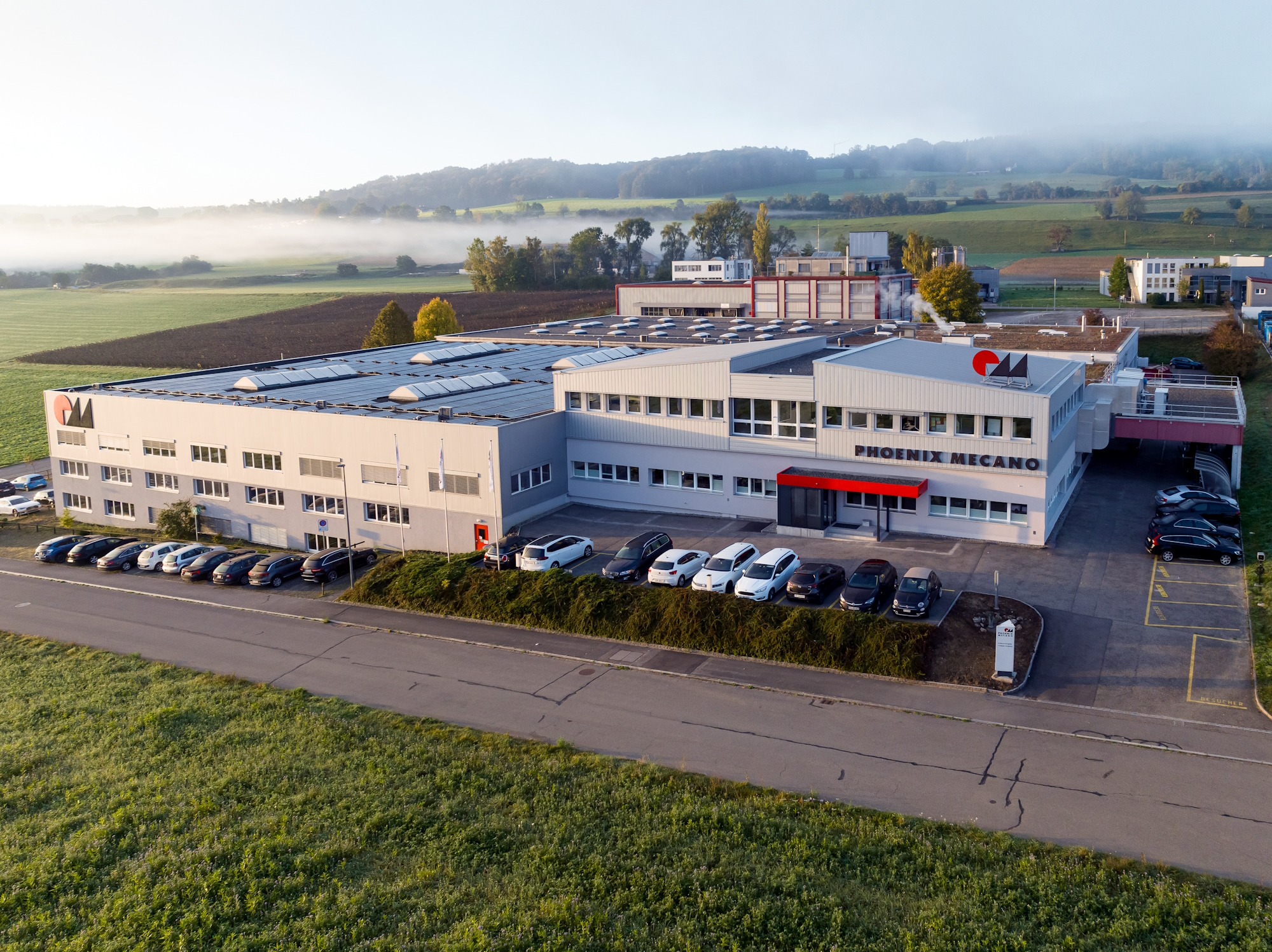 Phoenix-Mecano-Firmengebäude mit Unternehmensschriftzug